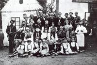 Cerhonice, Domov, Naši furianti, 1921